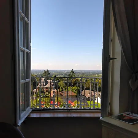 לינה וארוחת בוקר - Numero Cinq