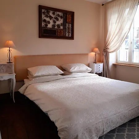 Frühstückspension - Numero Cinq 3*