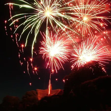 - Numero Cinq Frühstückspension 3*