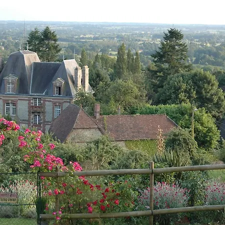 - Numero Cinq Bed & Breakfast