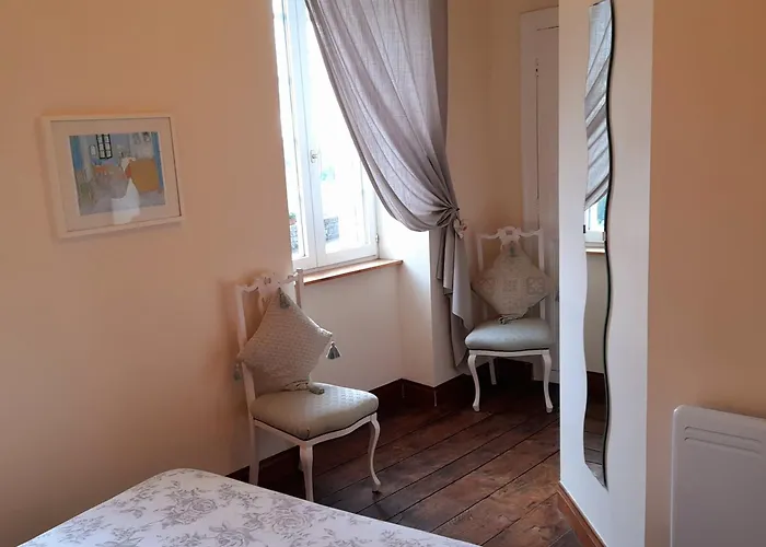 - Numero Cinq Bed & Breakfast Domfront (Orne)