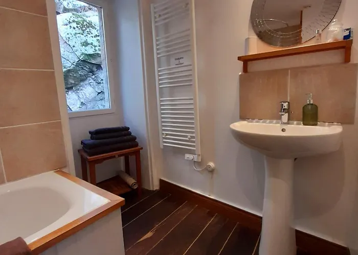 - Numero Cinq Bed & Breakfast Domfront (Orne)